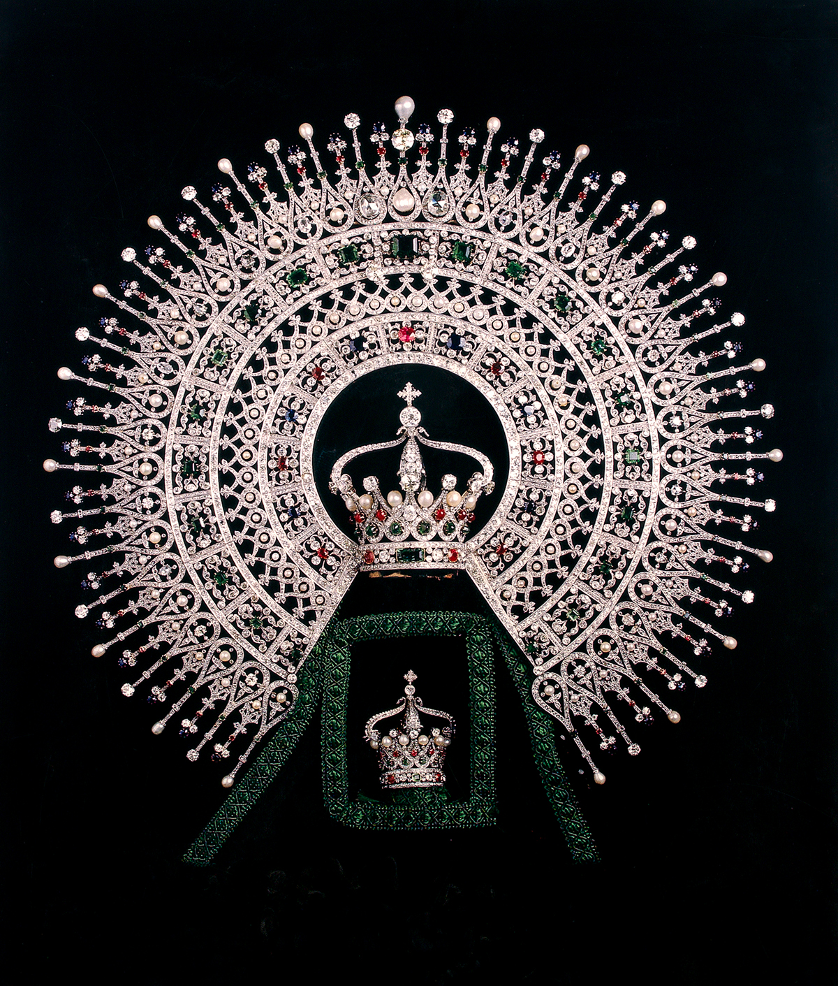 La corona de la Virgen del Pilar: una joya histórica de Ansorena