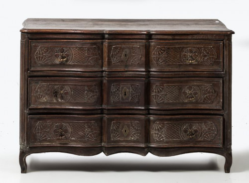  Cómoda francesa provenzal en nogal tallada S. XVIII