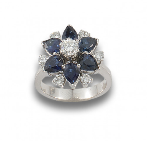 SORTIJA FLOR ORO DIAMANTES ZAFIROS