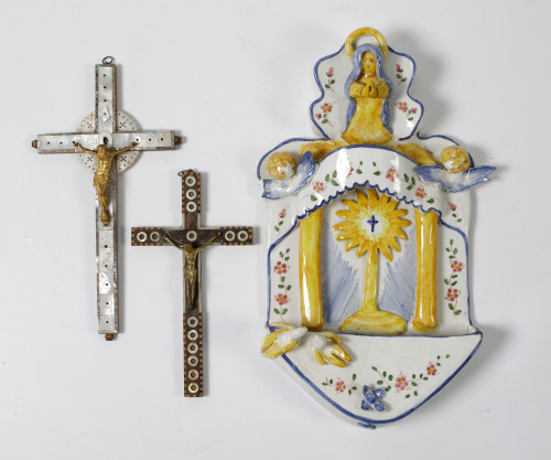 Dos cruces relicarios, trabajo de Jerusalén, S. XX