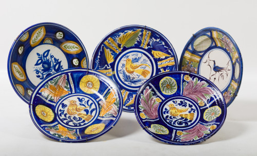 Cinco platos de cerámica de Manises, pps. S. XX