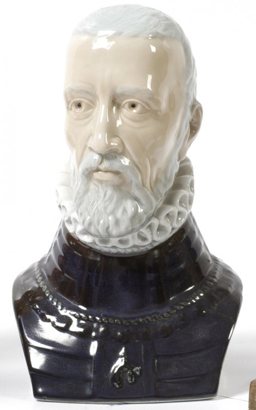 "Retrato de Felipe II", figura de porcelana esmaltada, Espa