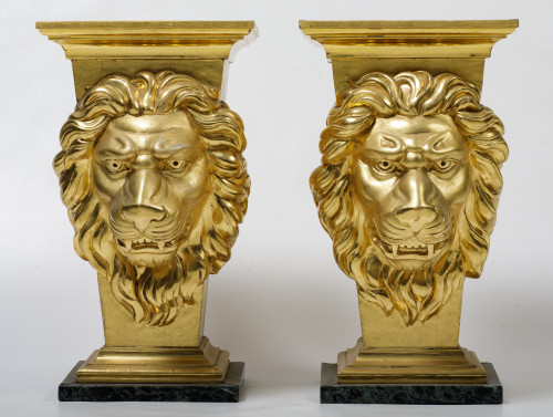 Pareja de peanas, S.XX