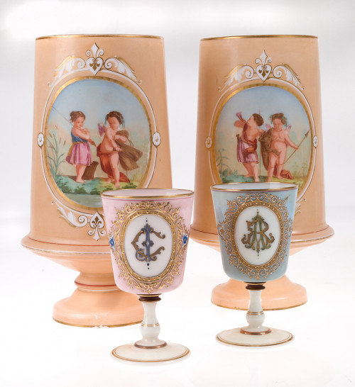 Pareja de potes con angelotes