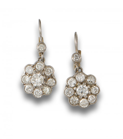 PENDIENTES ANTIGUOS DE DIAMANTES, PLATINO Y ORO AMARILLO