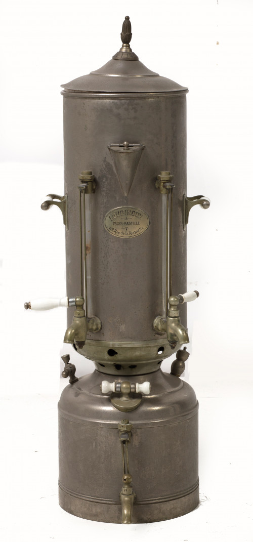 Destilador de acero, Loubinoux, París, ffs. S.XIX-pps. S. X