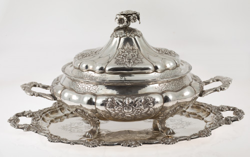 Sopera y presentador de plata, España, med.S.XX