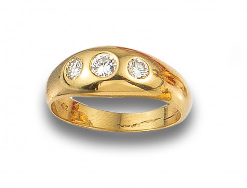 SORTIJA TRESILLO DE DIAMANTES EN ORO AMARILLO