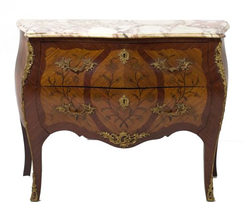 Cómoda bombé estilo Luis XV, España, S. XX