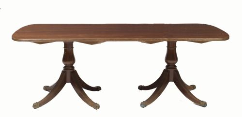 Mesa de comedor de gusto inglés, S. XX