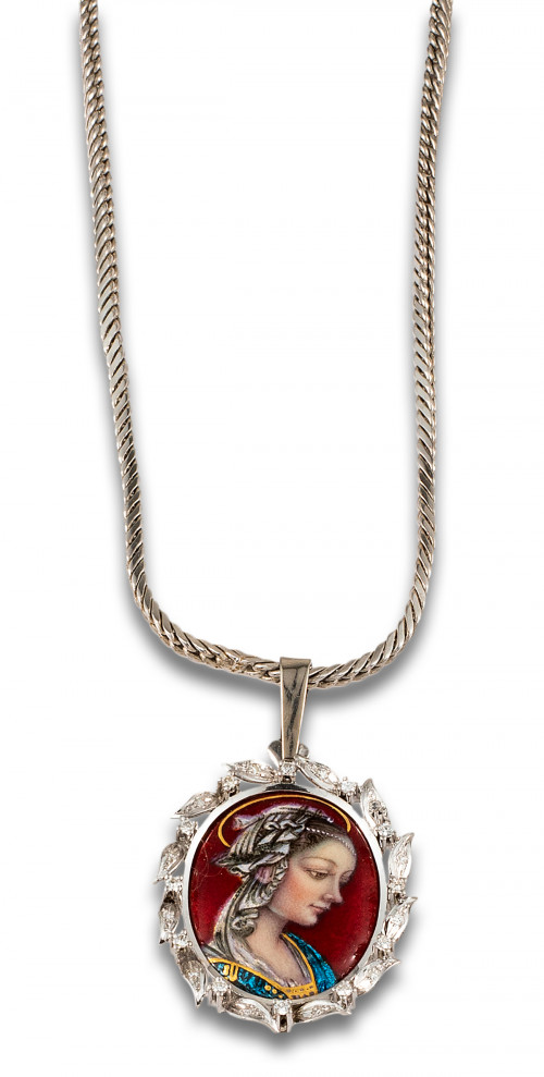 COLGANTE ESMALTE CON VIRGEN EN ORO BLANCO CON DIAMANTES