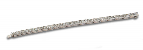PULSERA DE DIAMANTES, TALLA CARRÉ, EN MONTURA DE PLATINO