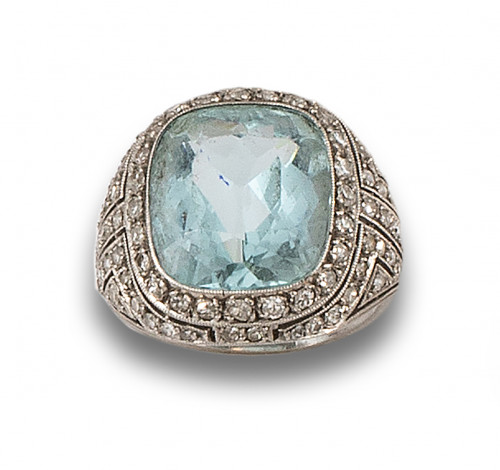 SORTIJA ANTIGUA DE AGUAMARINA, DIAMANTES Y PLATINO
