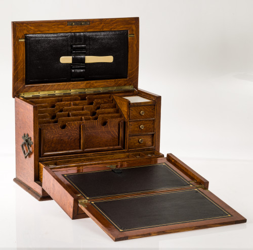 Caja escritorio de estilo victoriano, Inglaterra, 1893