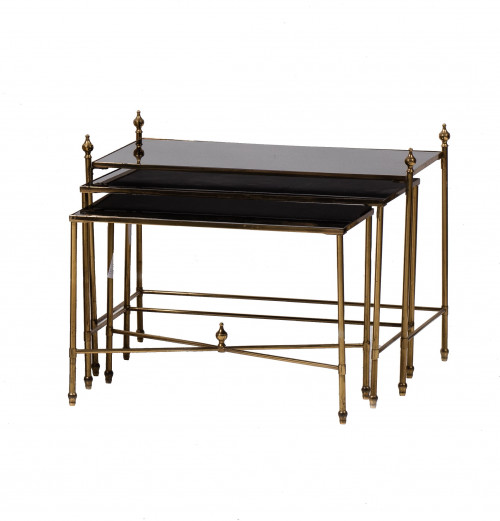 Tres mesas nido de metal dorado y cristal ahumado, España,