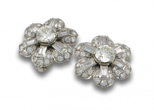 PENDIENTES FLORES DE DIAMANTES Y PLATINO