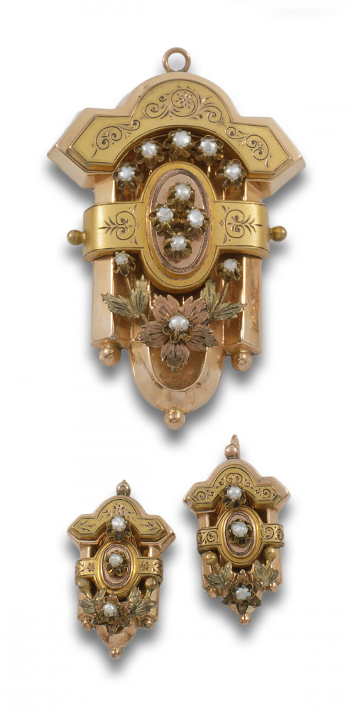 ADEREZO ISABELINO DE ORO Y PERLITAS DE ALJÓFAR