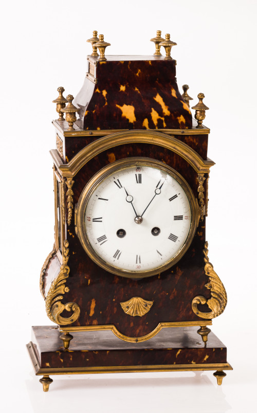 Reloj de sobremesa estilo Luis XV, Francia, ffs. S. XIX