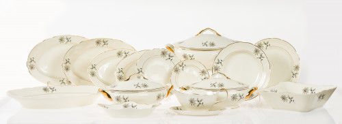 Vajilla en porcelana manufactura Vista Alegre Portugal S. XX