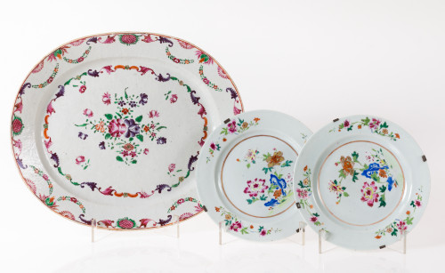 Pareja de platos en porcelana Compañia de Indias, China, ff
