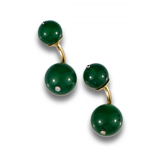 GEMELOS DE CUENTAS DE ÁGATA VERDE, DIAMANTES Y ORO AMARILLO