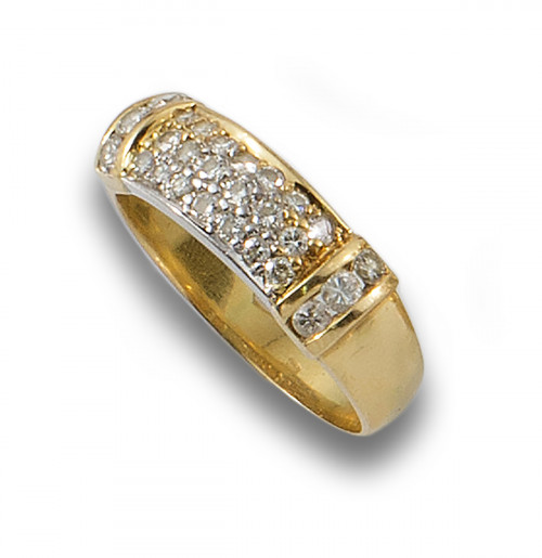 SORTIJA DE DIAMANTES Y ORO AMARILLO