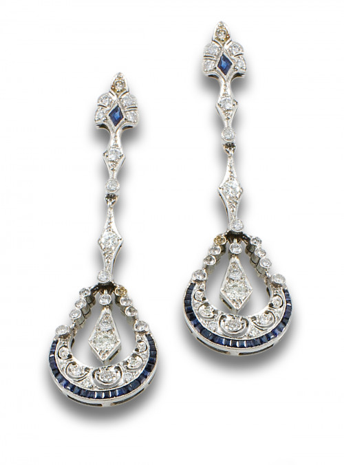 PENDIENTES LARGOS, ESTILO ANTIGUO, DE DIAMANTES Y ZAFIROS, 