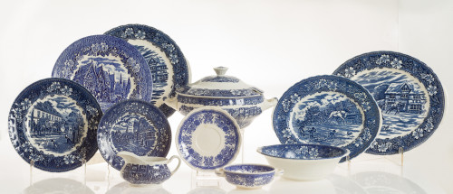 Vajilla de loza azul estampada diferentes manufacturas Inglaterra S. XX