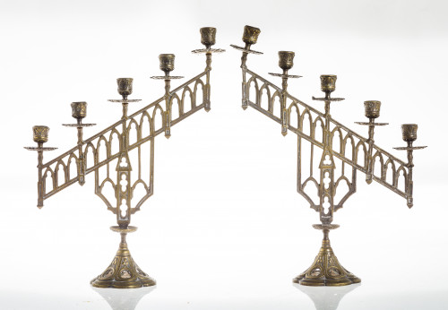 Pareja de candelabros de altar neogóticos, ffs. S. XIX- pps