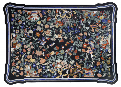 Tapa de piedras duras siguiendo modelos florentinos del S. 