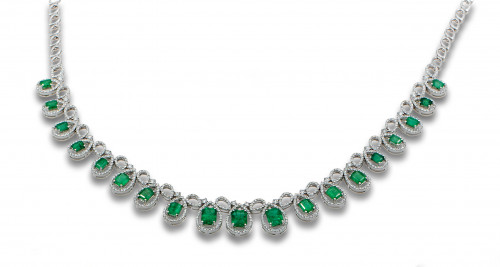 GARGANTILLA DE ESMERALDAS, DIAMANTES Y ORO BLANCO
