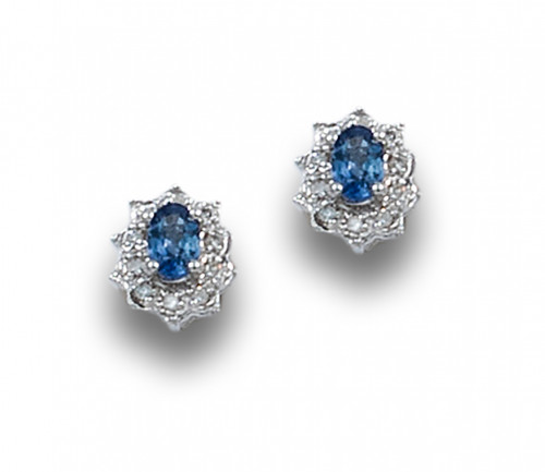 PENDIENTES ROSETONES DE ZAFIROS, DIAMANTES Y ORO BLANCO
