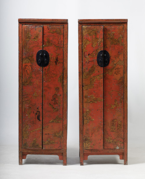 Pareja de armarios de laca roja, China, S. XX
