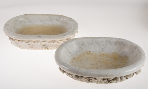 Pareja de pilas de agua bendita, España, S.XIX y posterior