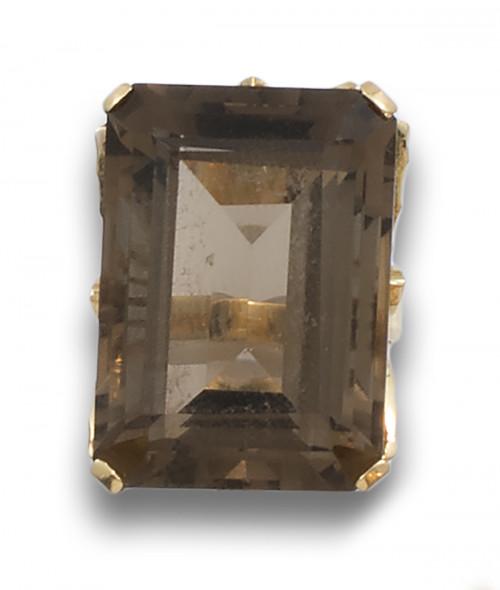 SORTIJA DE TOPACIO FUMÉ Y ORO AMARILLO