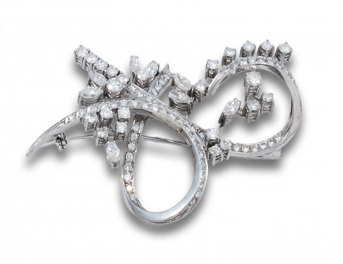 BROCHE, AÑOS 60, DE DIAMANTES Y ORO BLANCO