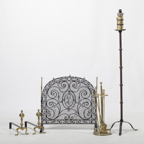 Pantalla de chimenea, morillos y utensilios, S.XX