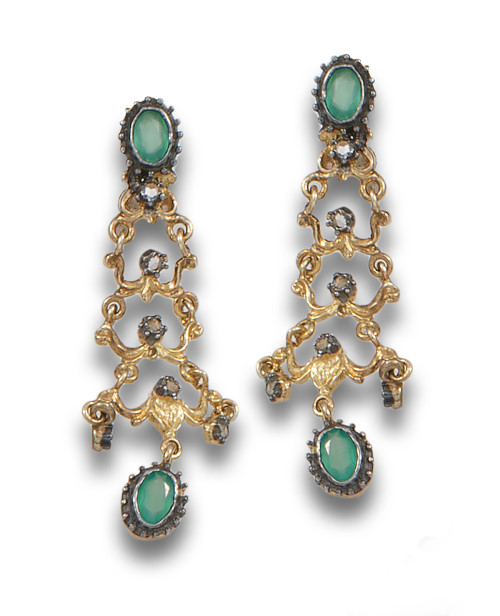 PENDIENTES LARGOS ESTILO ANTIGUO EN PLATA SOBREDORADA