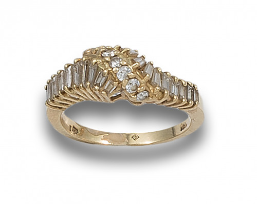 SORTIJA EN ORO CON DIAMANTES