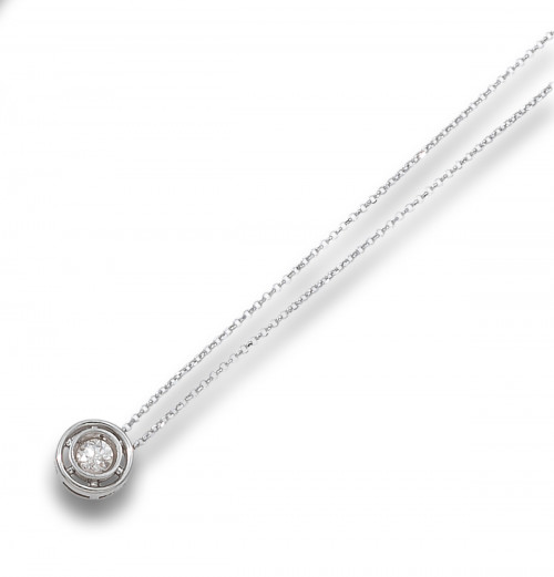 COLGANTE DE DIAMANTE EN CHATÓN, ORO BLANCO CON CADENITA
