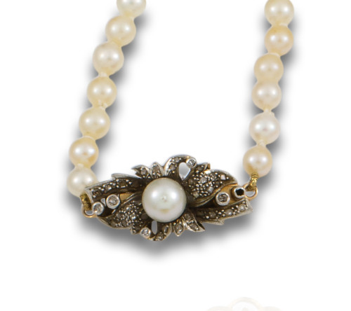 COLLAR DE PERLAS CULTIVADAS