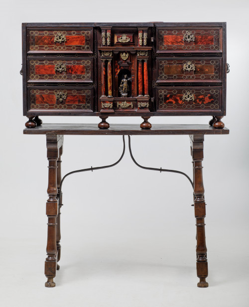 Papelera siguiendo modelos flamencos , S. XIX