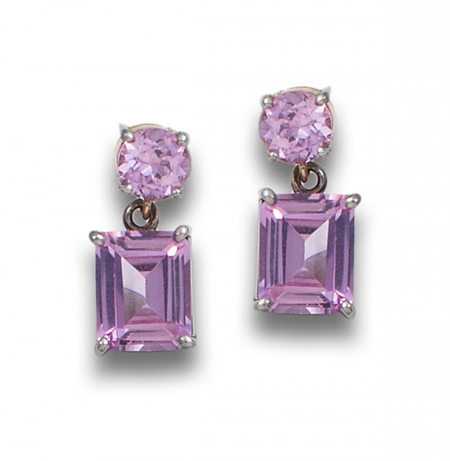 PENDIENTES COLGANTES DE ROSAS DE FRANCIA EN ORO