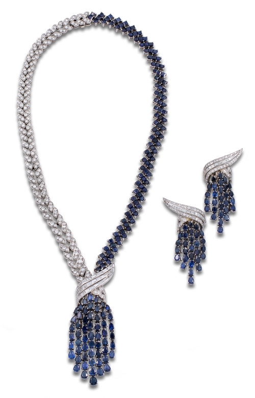 CONJUNTO SOLER CABOT DE GARGANTILLA Y PENDIENTES DE ORO, DI