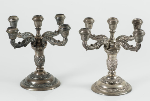 Pareja de candelabros de 5 luces de plata española, ley 916