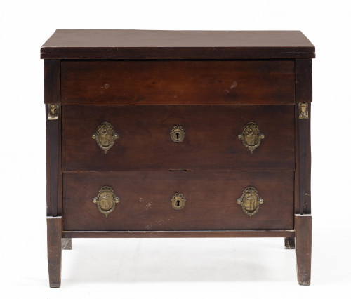 Cómoda fernandina de caoba, España, S. XIX