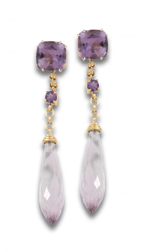 PENDIENTES LARGOS DE AMATISTAS, EN ORO AMARILLO