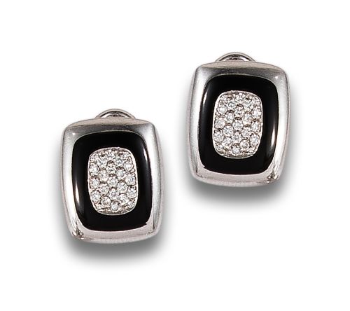 PENDIENTES EN ORO BLANCO CON ÓNIX Y DIAMANTES