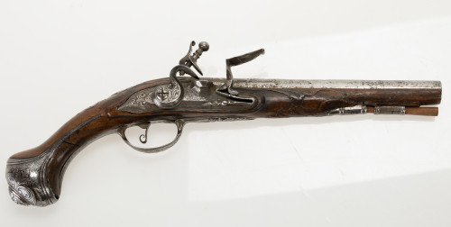 Pistola de arzón con llave de chispa ppios. s.XVIII