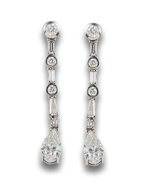 PENDIENTES EN ORO Y DIAMANTES
